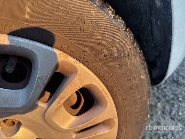 2014 Fiat Panda Automobile - PKW: das Bild 5 2014 Fiat Panda Automobile - PKW: das Bild 5