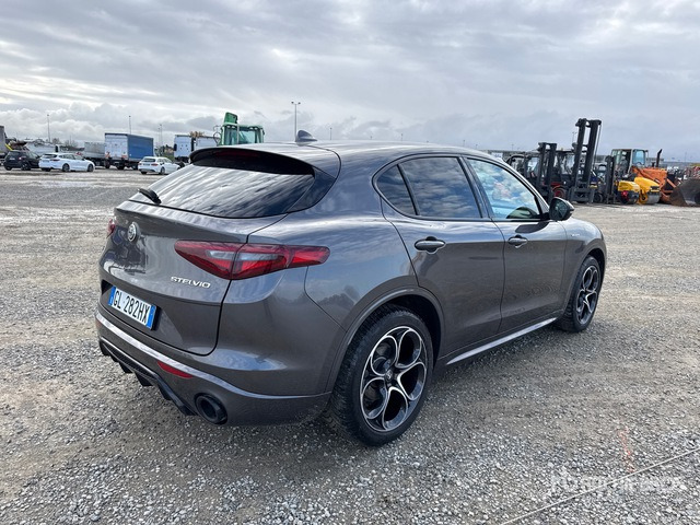 2022 Alfa Romeo Stelvio 2.2 TD Veloce Q4 154KW/210CV SUV - SUV/ Geländewagen: das Bild 3 2022 Alfa Romeo Stelvio 2.2 TD Veloce Q4 154KW/210CV SUV - SUV/ Geländewagen: das Bild 3