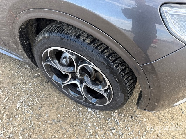 2022 Alfa Romeo Stelvio 2.2 TD Veloce Q4 154KW/210CV SUV - SUV/ Geländewagen: das Bild 4 2022 Alfa Romeo Stelvio 2.2 TD Veloce Q4 154KW/210CV SUV - SUV/ Geländewagen: das Bild 4