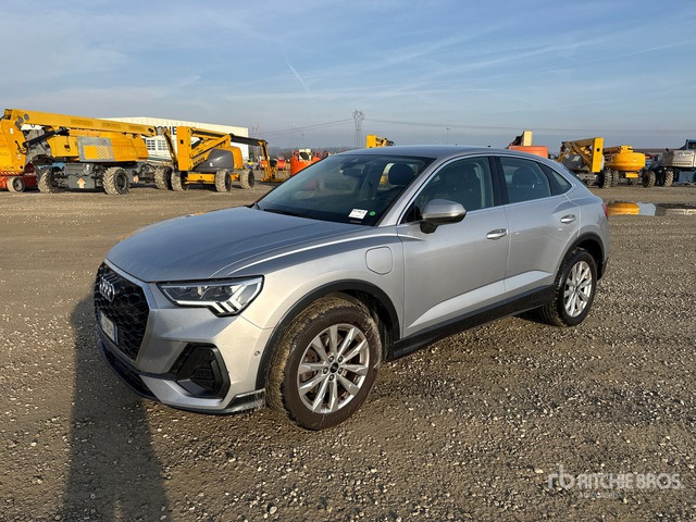 2022 Audi Q3 SPORTBACK 45 TFSI E S TRONIC BU ... SUV - SUV/ Geländewagen: das Bild 1 2022 Audi Q3 SPORTBACK 45 TFSI E S TRONIC BU ... SUV - SUV/ Geländewagen: das Bild 1