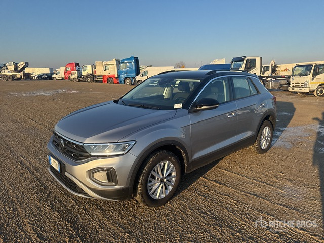 2023 Volkswagen T-Roc 2.0 TDI Life 85KW/116CV SUV - SUV/ Geländewagen: das Bild 1 2023 Volkswagen T-Roc 2.0 TDI Life 85KW/116CV SUV - SUV/ Geländewagen: das Bild 1