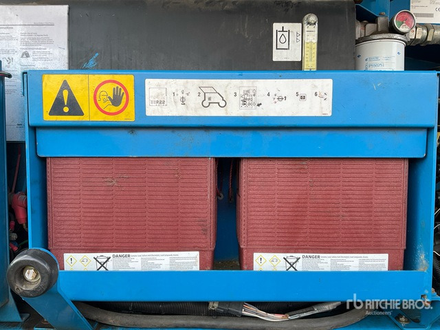 2010 Genie Z135/70 4WD Diesel Articulating Boom Lift - Gelenkarmbühne: das Bild 5 2010 Genie Z135/70 4WD Diesel Articulating Boom Lift - Gelenkarmbühne: das Bild 5