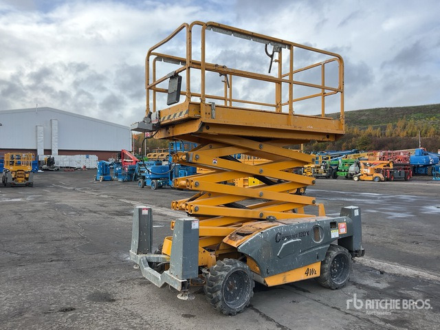 2014 Haulotte Compact 12DX 4x4 Diesel Scissor Lift - Scherenbühne: das Bild 2 2014 Haulotte Compact 12DX 4x4 Diesel Scissor Lift - Scherenbühne: das Bild 2