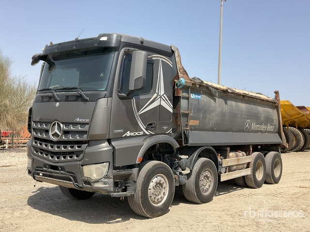 2017 Mercedes Benz AROCS 3951 8x4 Twin-Steer Tri/A Dump Truck - Kipper: das Bild 1 2017 Mercedes Benz AROCS 3951 8x4 Twin-Steer Tri/A Dump Truck - Kipper: das Bild 1