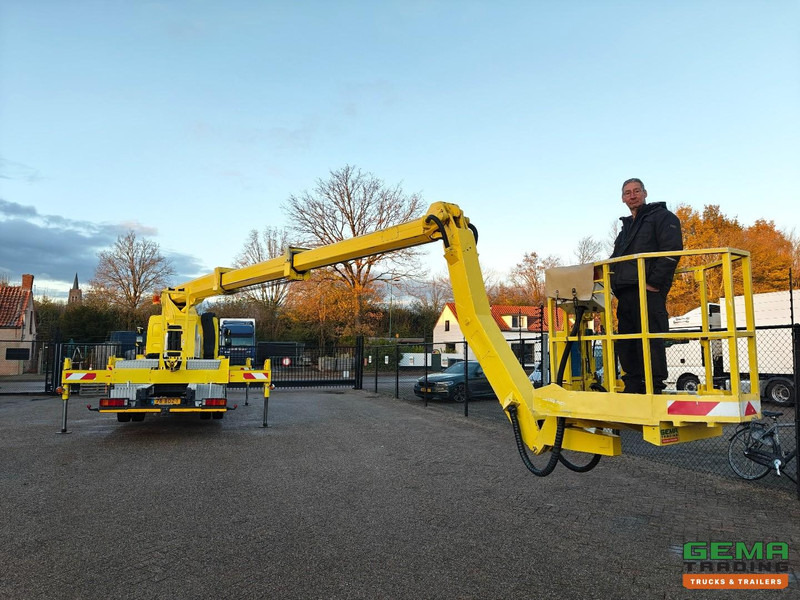 DAF LF 180 FA 4x2 Dagcab Euro6A - T225 Ruthman - Hoogwerker- 101.534km - 04/2026 APK - LKW: das Bild 5 DAF LF 180 FA 4x2 Dagcab Euro6A - T225 Ruthman - Hoogwerker- 101.534km - 04/2026 APK - LKW: das Bild 5