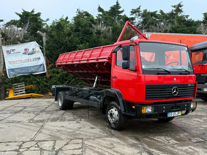 Mercedes-Benz 1117 4X2 Spring/Spring Tipper 6 Gear manual*New condition* - Kipper: das Bild 1 Mercedes-Benz 1117 4X2 Spring/Spring Tipper 6 Gear manual*New condition* - Kipper: das Bild 1