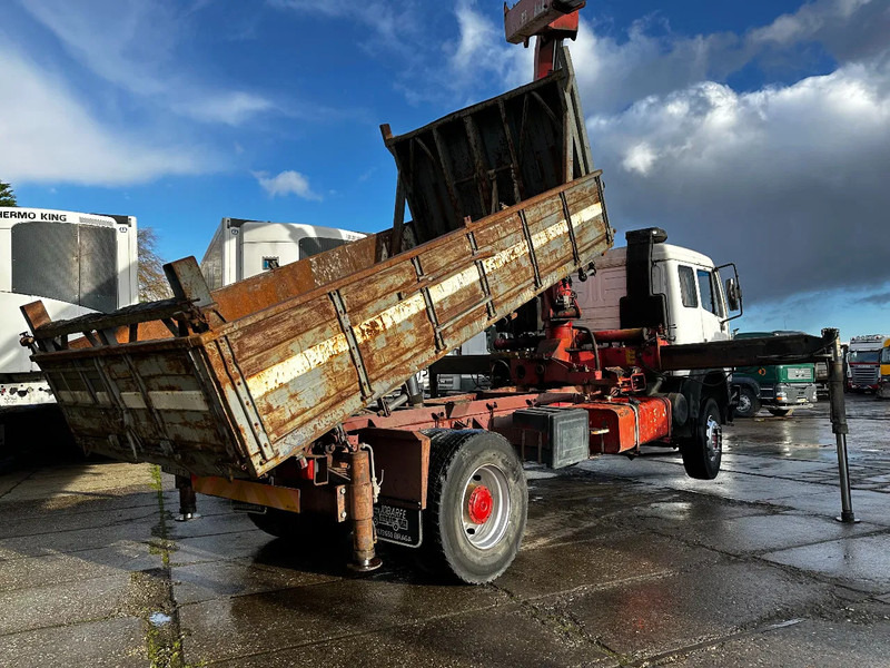 Kipper, Autokran Mercedes-Benz SK 1935 V8 4X2 Tipper Spring/Spring AMCO V825 9T Crane: das Bild 18 Kipper, Autokran Mercedes-Benz SK 1935 V8 4X2 Tipper Spring/Spring AMCO V825 9T Crane: das Bild 18