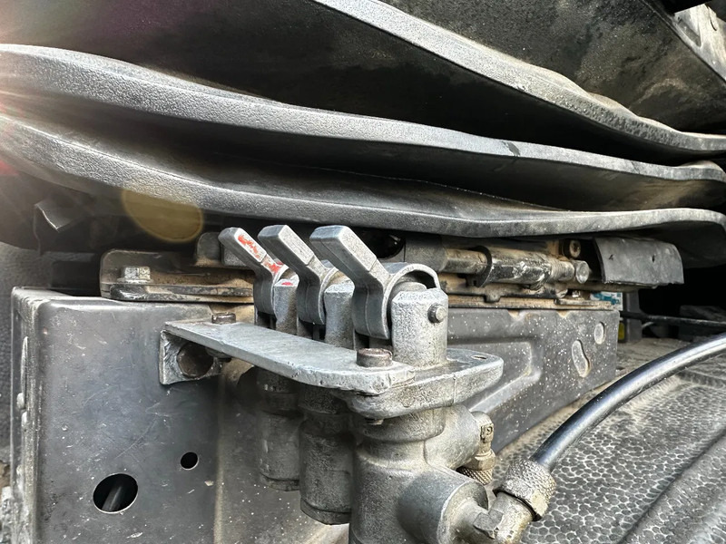 Kipper, Autokran Mercedes-Benz SK 1935 V8 4X2 Tipper Spring/Spring AMCO V825 9T Crane: das Bild 6 Kipper, Autokran Mercedes-Benz SK 1935 V8 4X2 Tipper Spring/Spring AMCO V825 9T Crane: das Bild 6