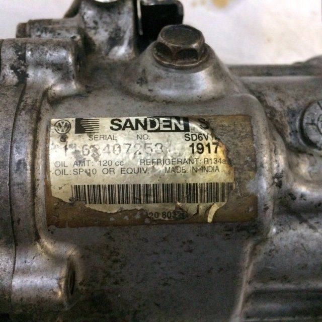 A/C Compressor with electro-magnetic coupling - Klimakompressor für Flurförderzeug: das Bild 5 A/C Compressor with electro-magnetic coupling - Klimakompressor für Flurförderzeug: das Bild 5