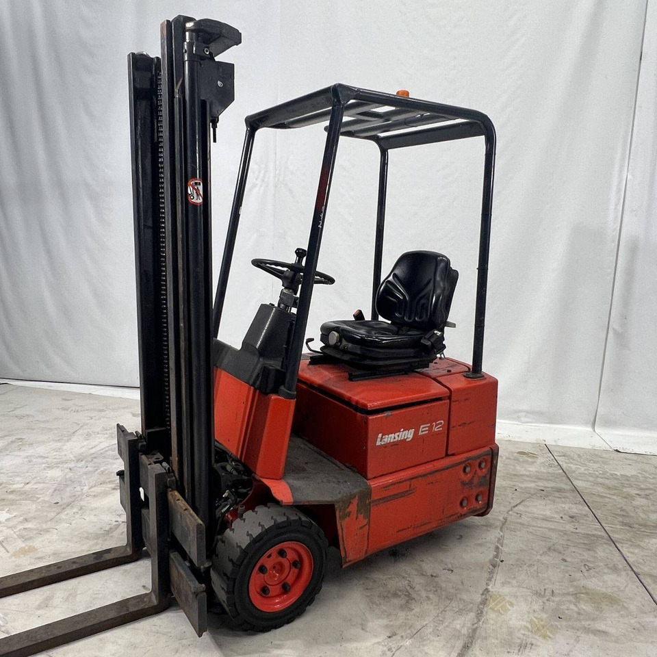 Linde E12 (324) - Elektrostapler: das Bild 1 Linde E12 (324) - Elektrostapler: das Bild 1