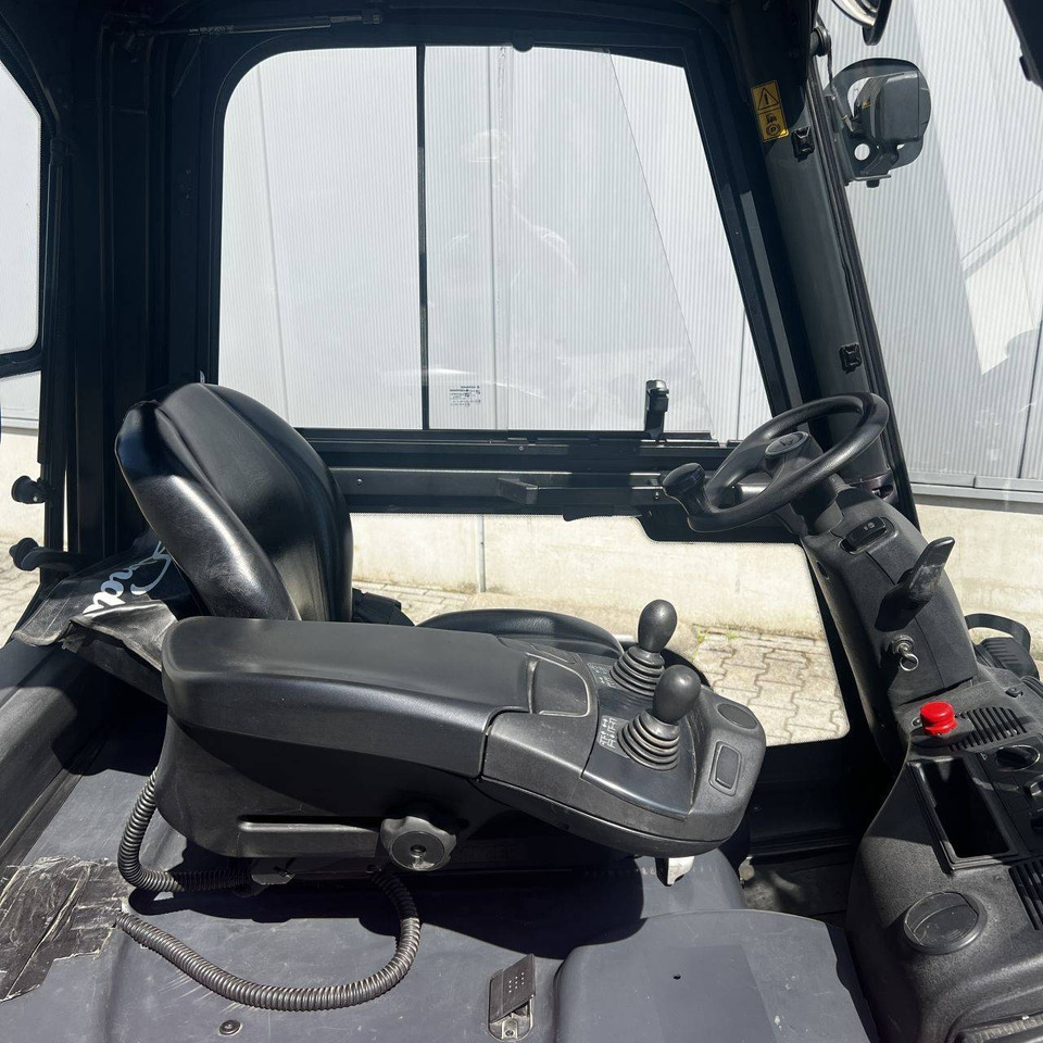 Linde E20PH (386-02) EVO - Elektrostapler: das Bild 3 Linde E20PH (386-02) EVO - Elektrostapler: das Bild 3