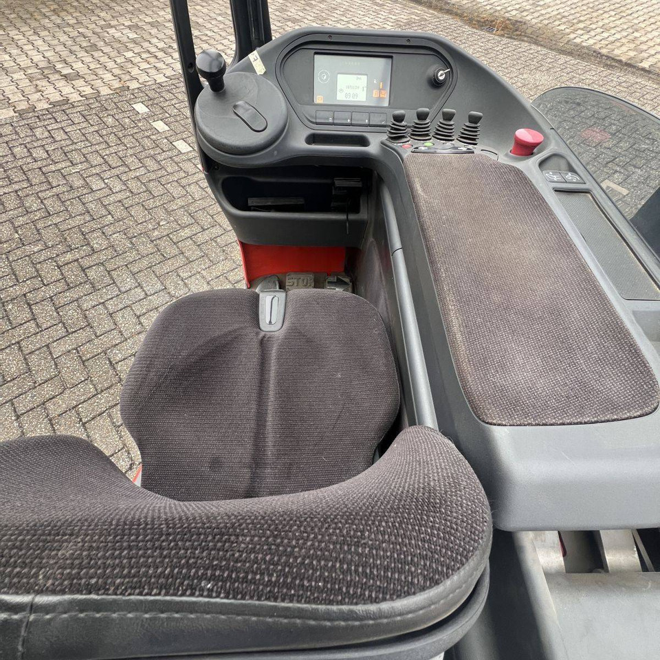 Linde R14HD (1120) - Schubmaststapler: das Bild 5 Linde R14HD (1120) - Schubmaststapler: das Bild 5