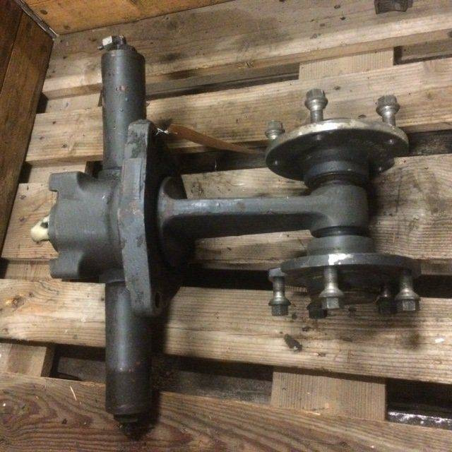 Rear axle for Linde - Achse und Teile für Flurförderzeug: das Bild 1 Rear axle for Linde - Achse und Teile für Flurförderzeug: das Bild 1