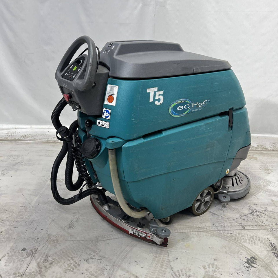 Tennant T5 - Scheuersaugmaschine: das Bild 3 Tennant T5 - Scheuersaugmaschine: das Bild 3