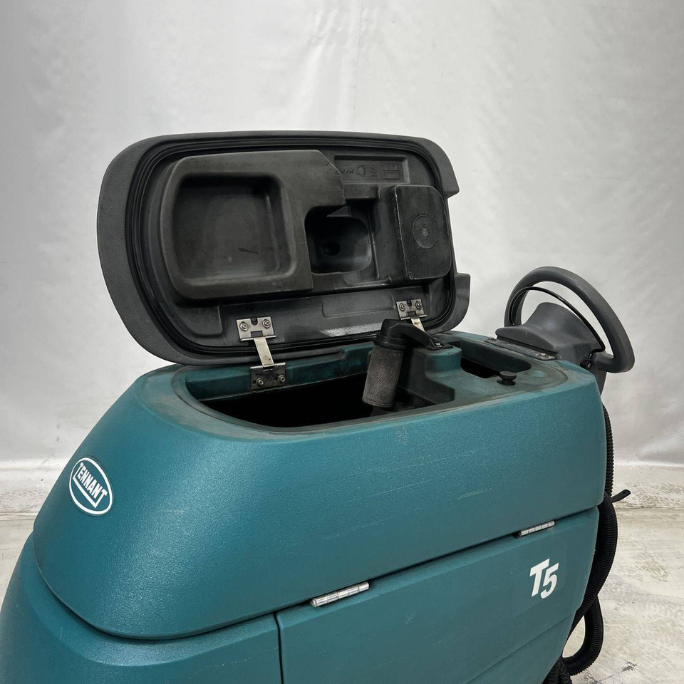 Scheuersaugmaschine Tennant T5: das Bild 11 Scheuersaugmaschine Tennant T5: das Bild 11
