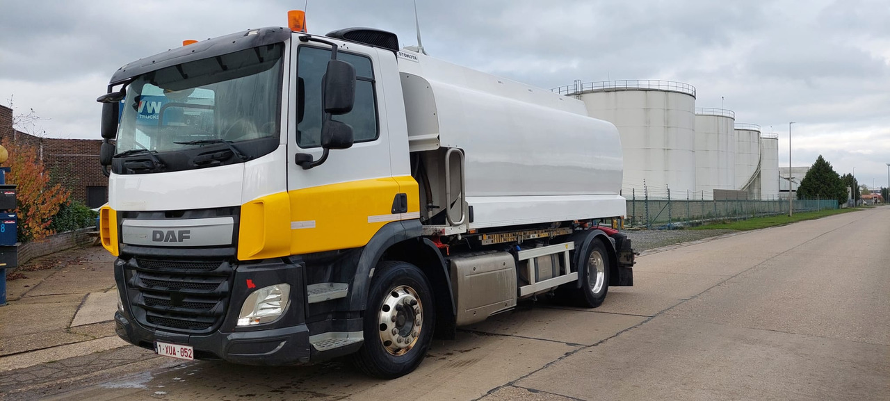 DAF CF400 - Tankwagen: das Bild 1 DAF CF400 - Tankwagen: das Bild 1