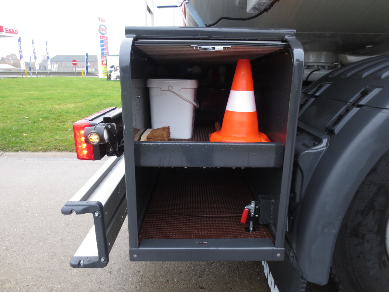 SCANIA G370 - Tankwagen: das Bild 5 SCANIA G370 - Tankwagen: das Bild 5