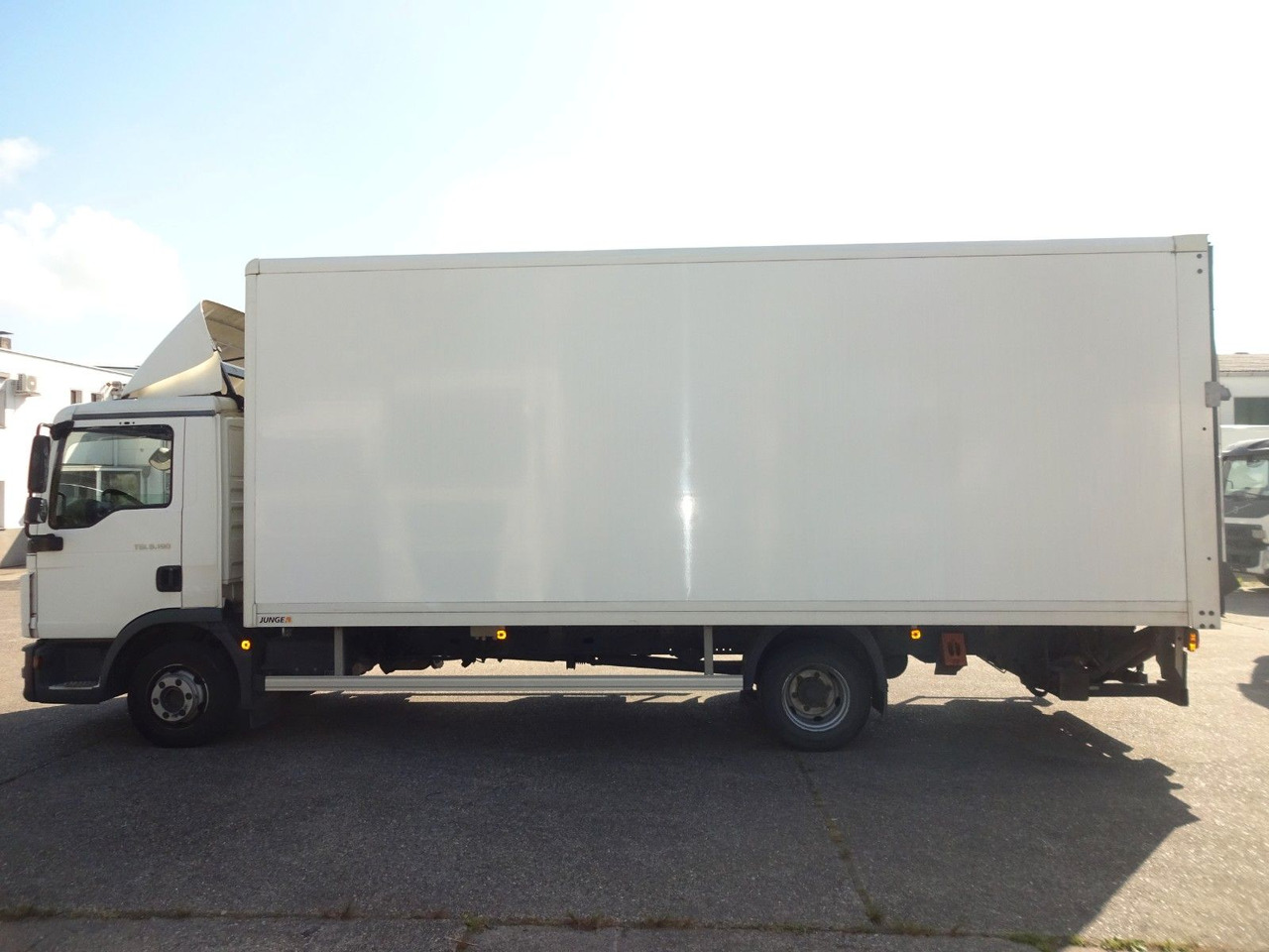 MAN TGL 8.190, LBW, Luft, Tempomat, Standheizung - Koffer Transporter: das Bild 4 MAN TGL 8.190, LBW, Luft, Tempomat, Standheizung - Koffer Transporter: das Bild 4