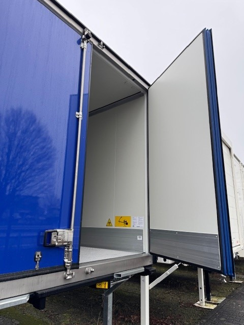 Krone BDF-System, 7.450 mm lang - Kofferaufbau: das Bild 2 Krone BDF-System, 7.450 mm lang - Kofferaufbau: das Bild 2