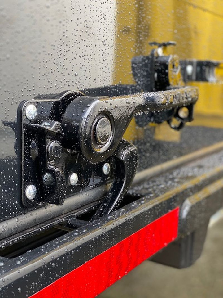 Kofferaufbau Krone BDF-System, 7.450 mm lang, LACK NEU!: das Bild 7 Kofferaufbau Krone BDF-System, 7.450 mm lang, LACK NEU!: das Bild 7