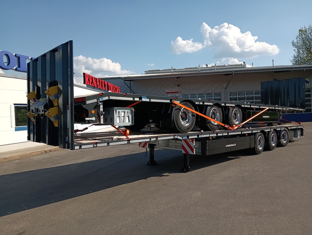 Schwarzmüller 3Achs Tele Rampen TwistLock40+2x20"SAF Lenk+Lift - Pritschenauflieger/ Plattformauflieger: das Bild 2 Schwarzmüller 3Achs Tele Rampen TwistLock40+2x20"SAF Lenk+Lift - Pritschenauflieger/ Plattformauflieger: das Bild 2