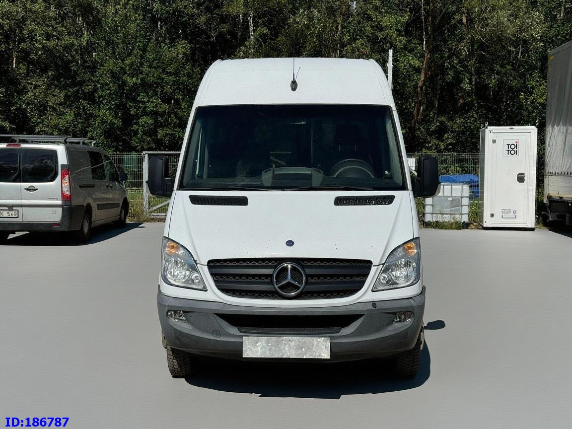 MERCEDES-BENZ Sprinter 516 - 17-seater - Euro5 - Kleinbus, Personentransporter: das Bild 2 MERCEDES-BENZ Sprinter 516 - 17-seater - Euro5 - Kleinbus, Personentransporter: das Bild 2