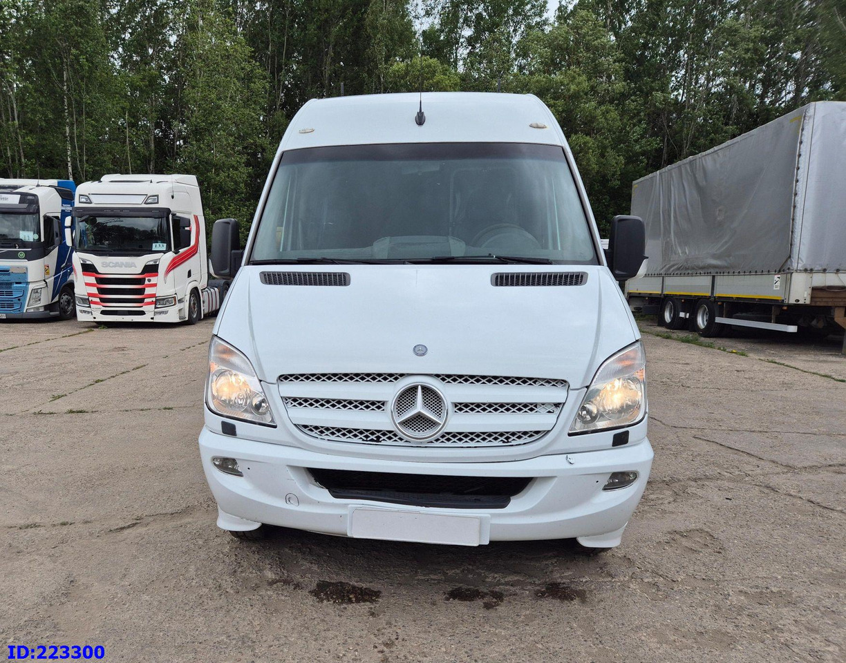 MERCEDES-BENZ Sprinter 518 VIP - 17 Seater - Kleinbus, Personentransporter: das Bild 2 MERCEDES-BENZ Sprinter 518 VIP - 17 Seater - Kleinbus, Personentransporter: das Bild 2