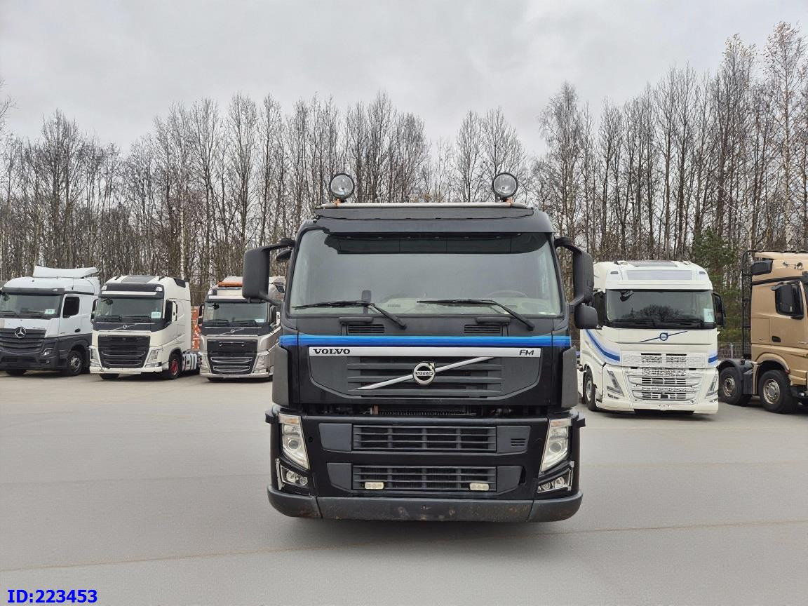 VOLVO FM11 450HP 6x2 TANK 16000 l / VACUUM JUROP PR 150 / ASENIZACYJNY / Euro5 / Steering Axle - Tankwagen: das Bild 2 VOLVO FM11 450HP 6x2 TANK 16000 l / VACUUM JUROP PR 150 / ASENIZACYJNY / Euro5 / Steering Axle - Tankwagen: das Bild 2