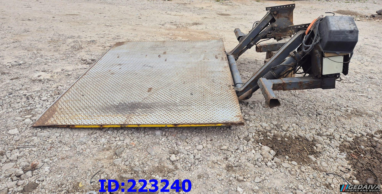 ZEPRO 200-175MA - Ladebordwand: das Bild 1 ZEPRO 200-175MA - Ladebordwand: das Bild 1