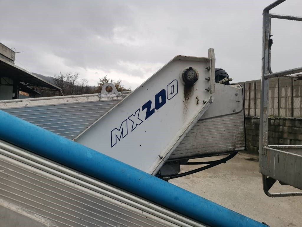 Multitel MX 200 - LKW mit Arbeitsbühne: das Bild 2 Multitel MX 200 - LKW mit Arbeitsbühne: das Bild 2