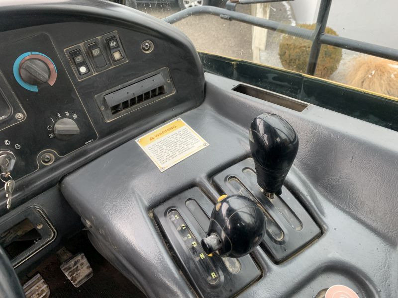 Knickgelenkter Dumper Caterpillar 730 (110387): das Bild 8 Knickgelenkter Dumper Caterpillar 730 (110387): das Bild 8