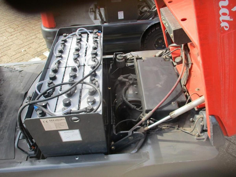 Schleppfahrzeug Linde P 60: das Bild 8 Schleppfahrzeug Linde P 60: das Bild 8