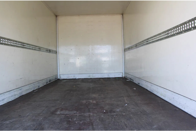 DAF LF 45.160 + EURO 5 + LIFT +MANUAL + 7.5T - Koffer LKW: das Bild 4 DAF LF 45.160 + EURO 5 + LIFT +MANUAL + 7.5T - Koffer LKW: das Bild 4