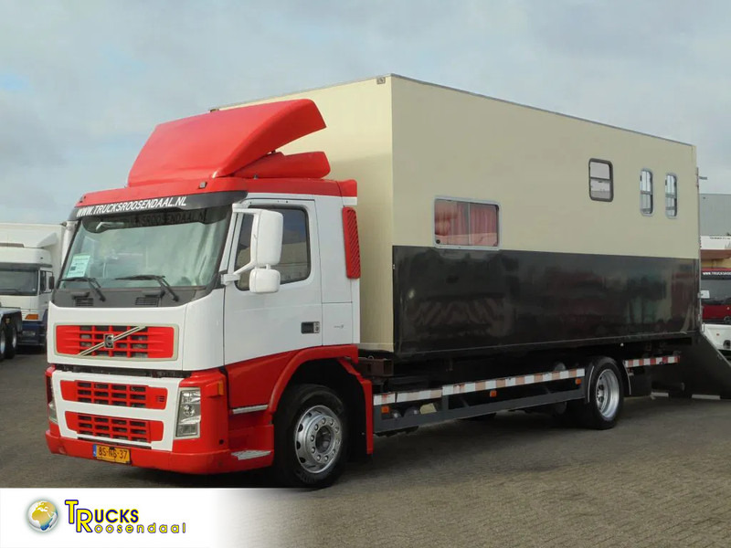 Volvo FM 9.310 + Euro 5 + Manual + Horse transport - Containerwagen/ Wechselfahrgestell LKW: das Bild 1 Volvo FM 9.310 + Euro 5 + Manual + Horse transport - Containerwagen/ Wechselfahrgestell LKW: das Bild 1