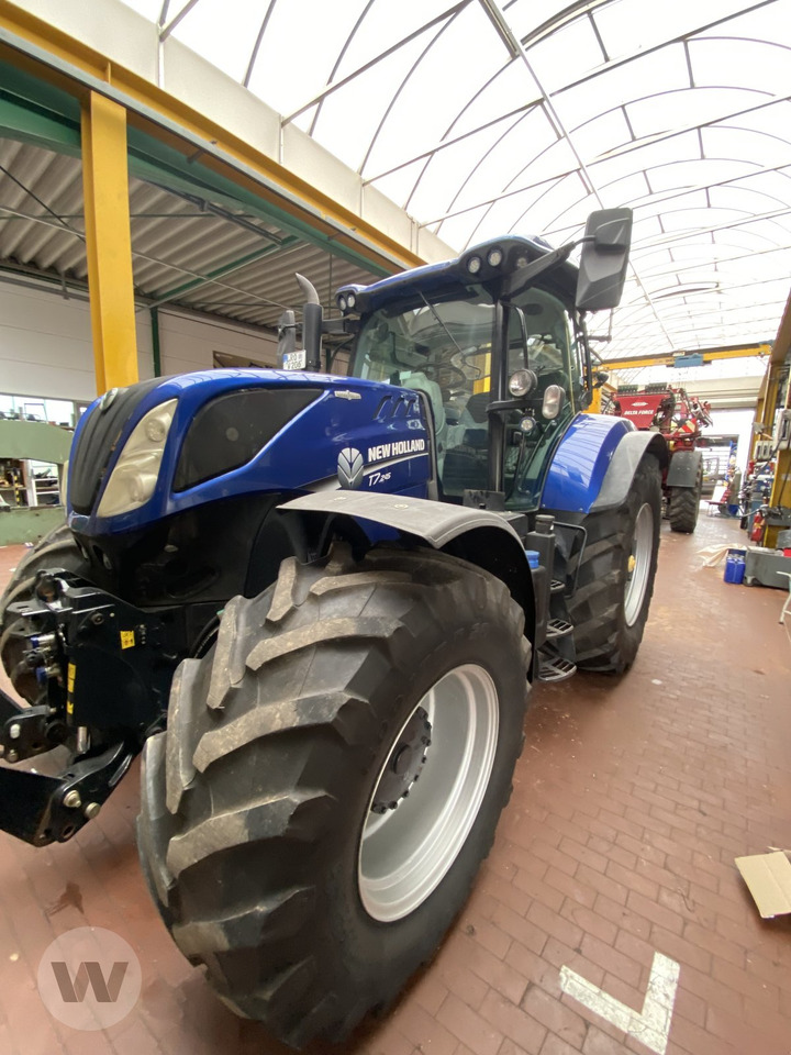 New Holland T 7.245 - Traktor: das Bild 1 New Holland T 7.245 - Traktor: das Bild 1