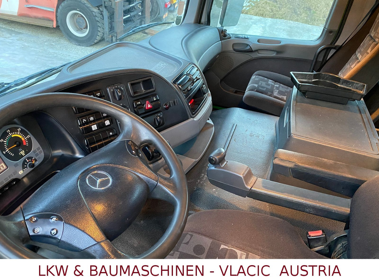 Mercedes-Benz 2641 Putzmeister 32/4 - Betonpumpe: das Bild 5 Mercedes-Benz 2641 Putzmeister 32/4 - Betonpumpe: das Bild 5