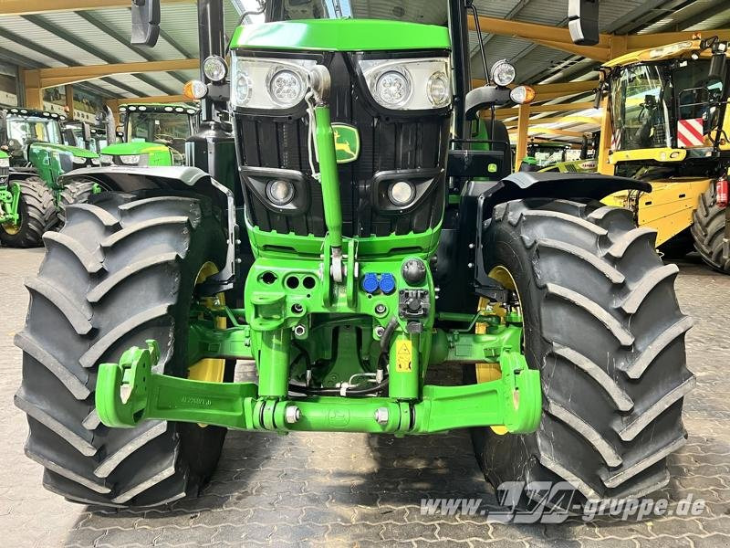 John Deere 6155M - Traktor: das Bild 5 John Deere 6155M - Traktor: das Bild 5