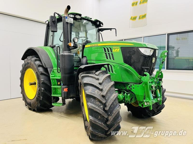John Deere 6195M - Traktor: das Bild 2 John Deere 6195M - Traktor: das Bild 2