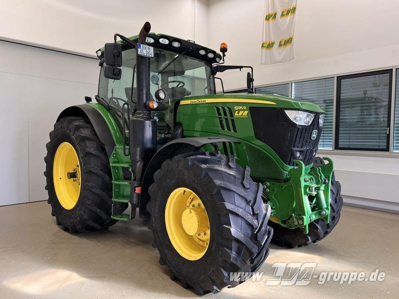 John Deere 6195R - Traktor: das Bild 3 John Deere 6195R - Traktor: das Bild 3