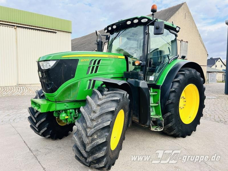 John Deere 6210R - Traktor: das Bild 1 John Deere 6210R - Traktor: das Bild 1