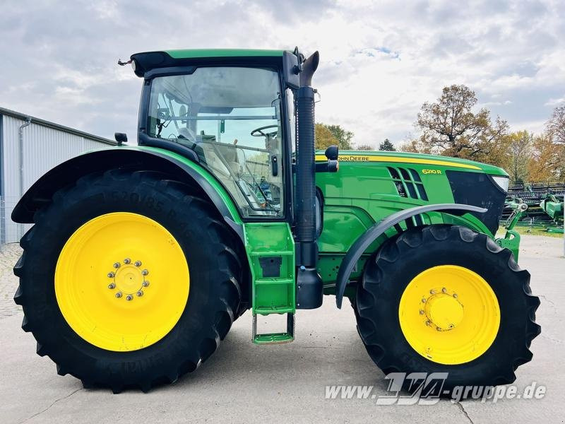 John Deere 6210R - Traktor: das Bild 5 John Deere 6210R - Traktor: das Bild 5
