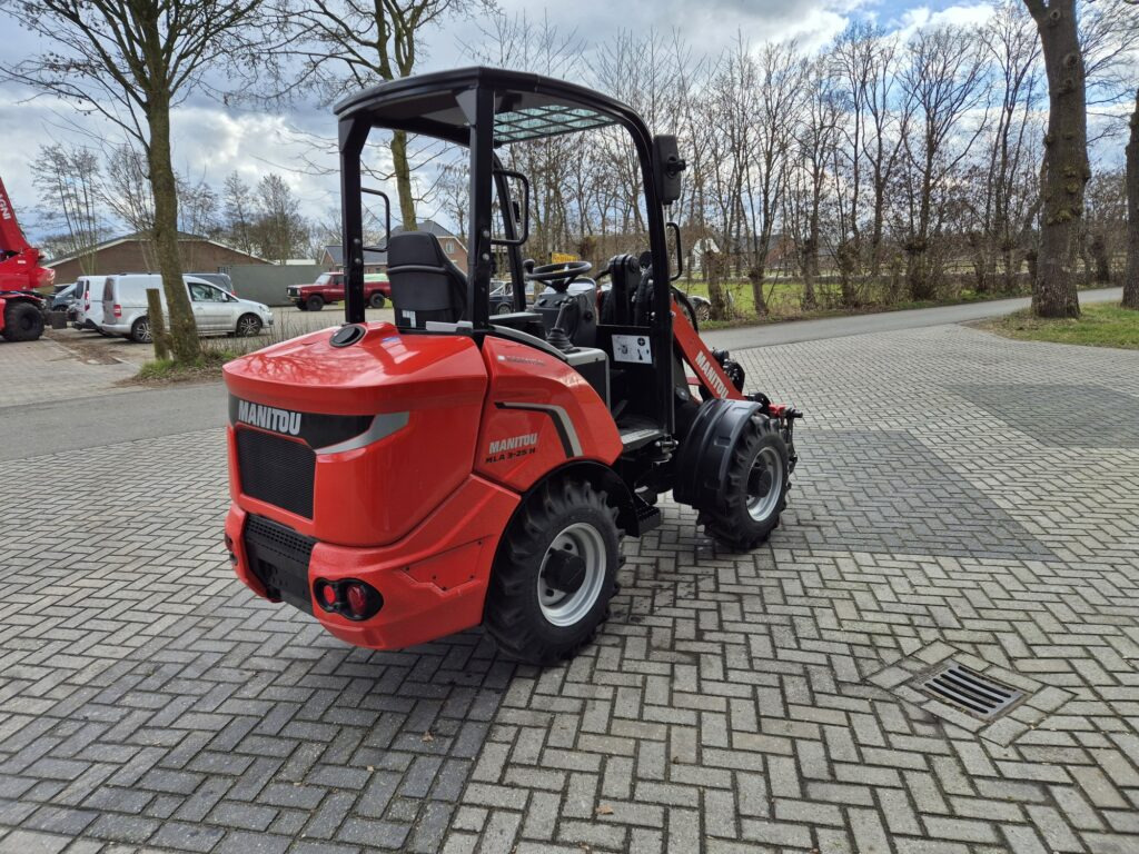 MANITOU MLA 3-25H miniloader - Hoflader: das Bild 5 MANITOU MLA 3-25H miniloader - Hoflader: das Bild 5