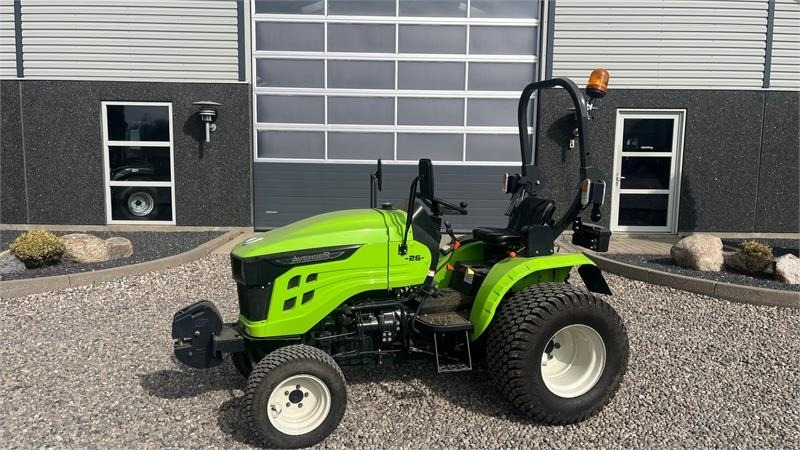 Avenger 26 Med frontvægt og MOMSFRI - Traktor: das Bild 1 Avenger 26 Med frontvægt og MOMSFRI - Traktor: das Bild 1