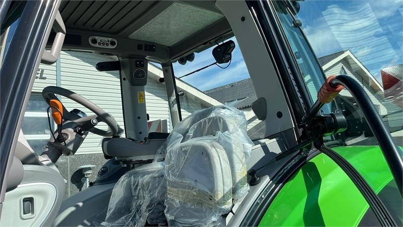 Deutz-fahr 9340 TTV 9340 TTV WARRIOR, New and unused tractor - Traktor: das Bild 4 Deutz-fahr 9340 TTV 9340 TTV WARRIOR, New and unused tractor - Traktor: das Bild 4