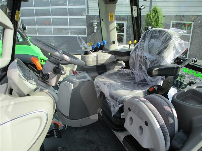 Deutz-fahr Agrotron 6205G New and Unused tractor - Traktor: das Bild 4 Deutz-fahr Agrotron 6205G New and Unused tractor - Traktor: das Bild 4