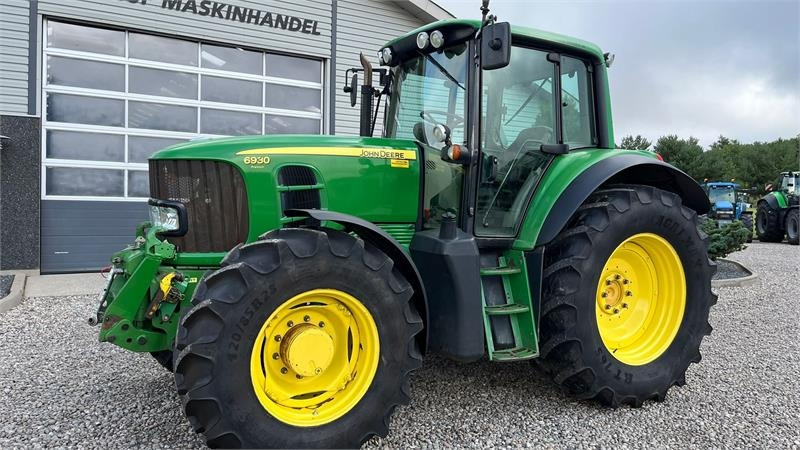John Deere 6930 AutoPower med frontlift og front PTO - Traktor: das Bild 2 John Deere 6930 AutoPower med frontlift og front PTO - Traktor: das Bild 2