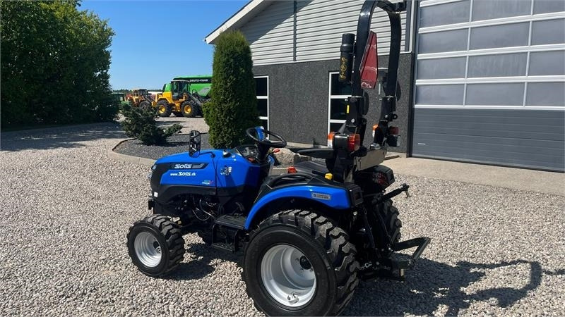 Solis H26 HST Hydrostat. Industrihjul - Kommunaltraktor: das Bild 3 Solis H26 HST Hydrostat. Industrihjul - Kommunaltraktor: das Bild 3