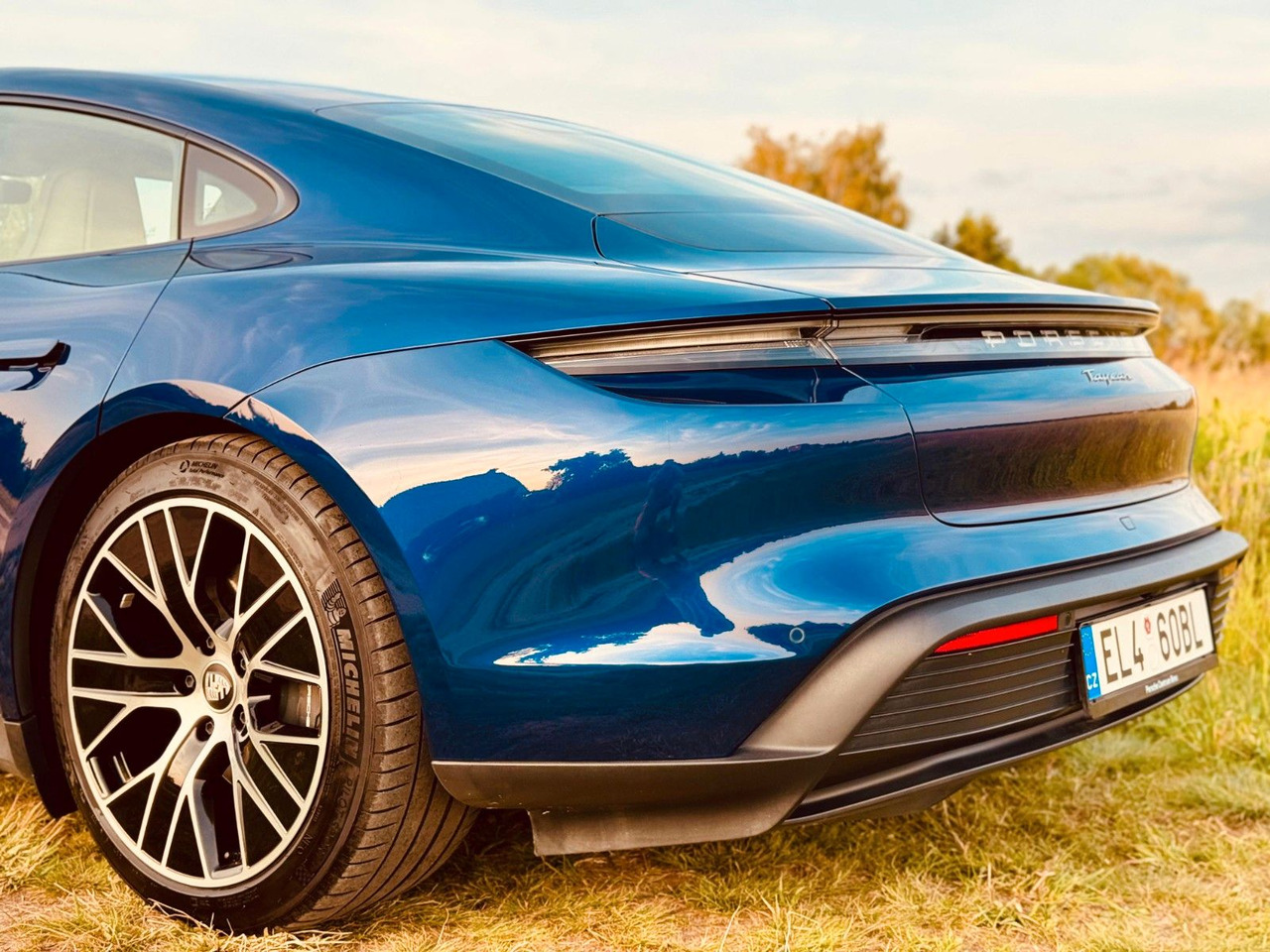 Porsche Taycan CR - Coupé: das Bild 4 Porsche Taycan CR - Coupé: das Bild 4