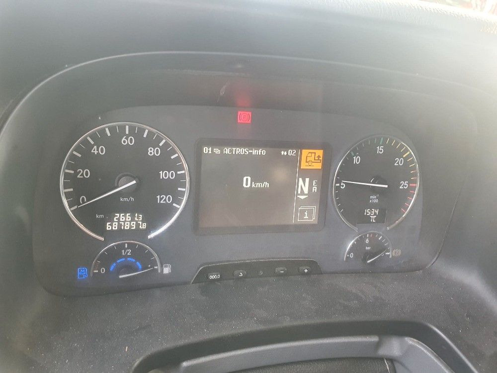 Mercedes-Benz Actros 1844 - Sattelzugmaschine: das Bild 5 Mercedes-Benz Actros 1844 - Sattelzugmaschine: das Bild 5