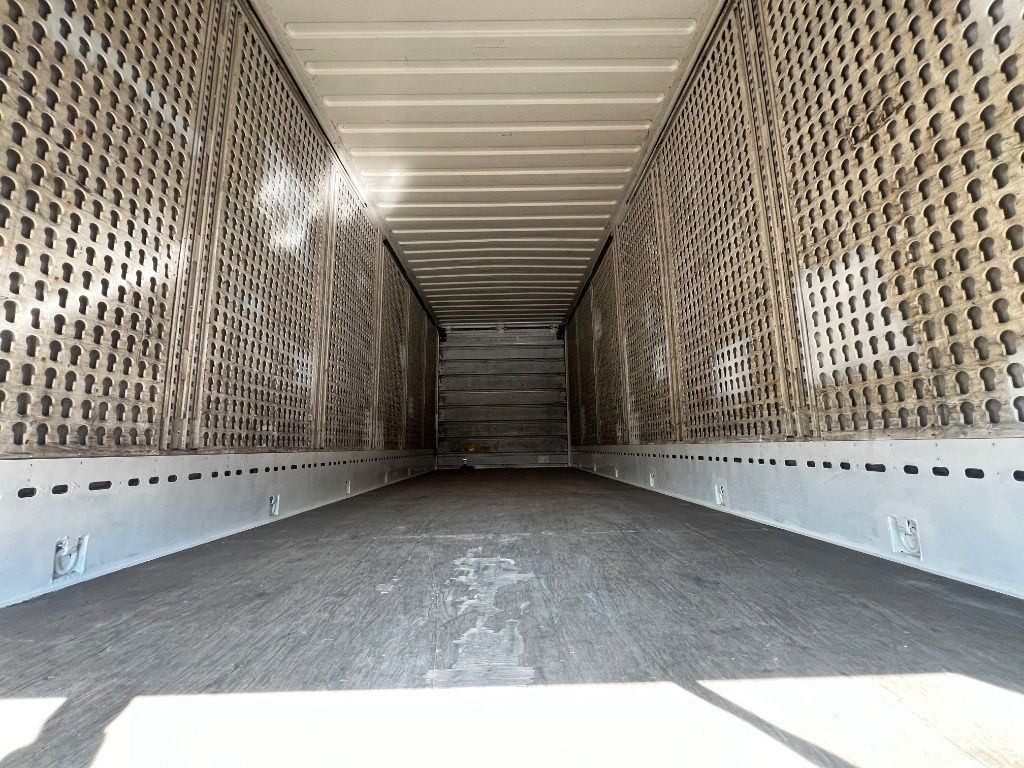 Krone Heck & Front Alu.- Rolltor Krone Heck & Front Alu.- Rolltor - Kofferaufbau: das Bild 5 Krone Heck & Front Alu.- Rolltor Krone Heck & Front Alu.- Rolltor - Kofferaufbau: das Bild 5